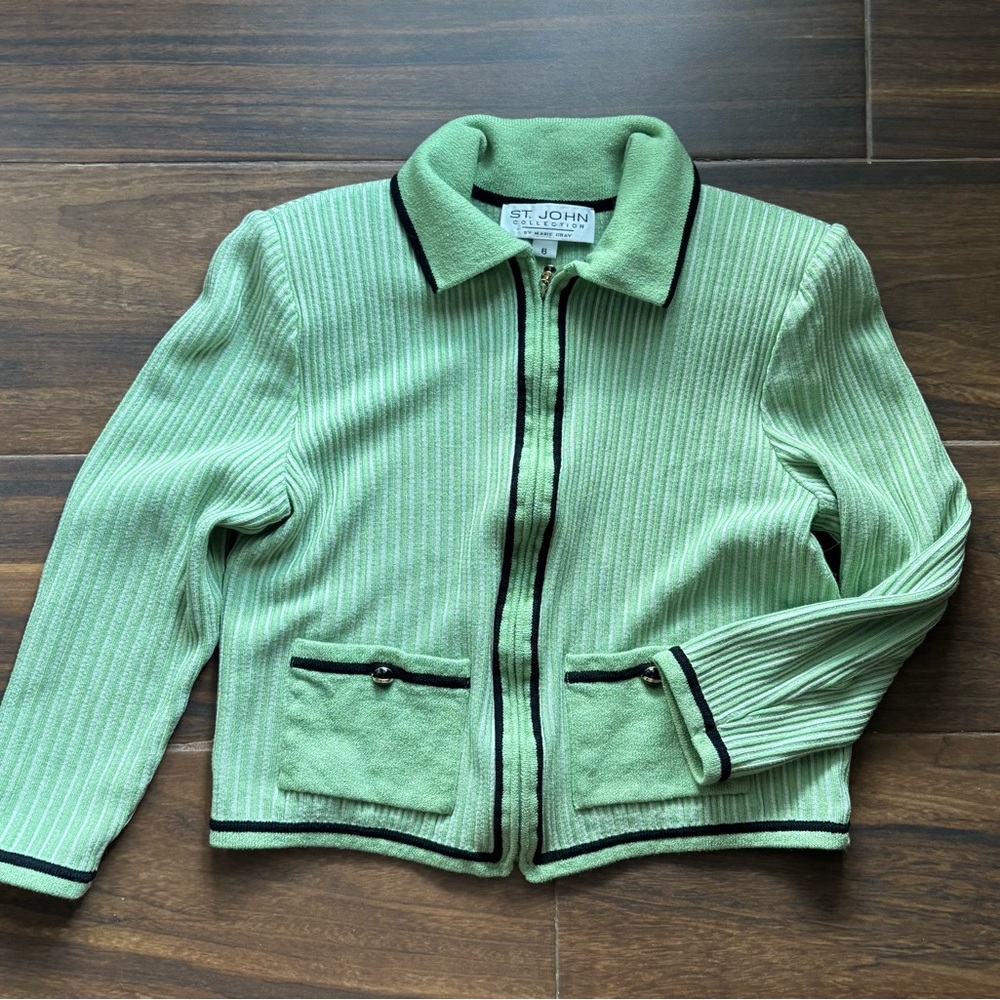 St. John Light Green Knit Top with Black Accents